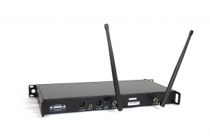 RFIntell QL7R/T1-B 720,500-754,000 МГц 2-канальная радиосистема с 2-мя ручными микрофонами в Карачаево-Черкесии